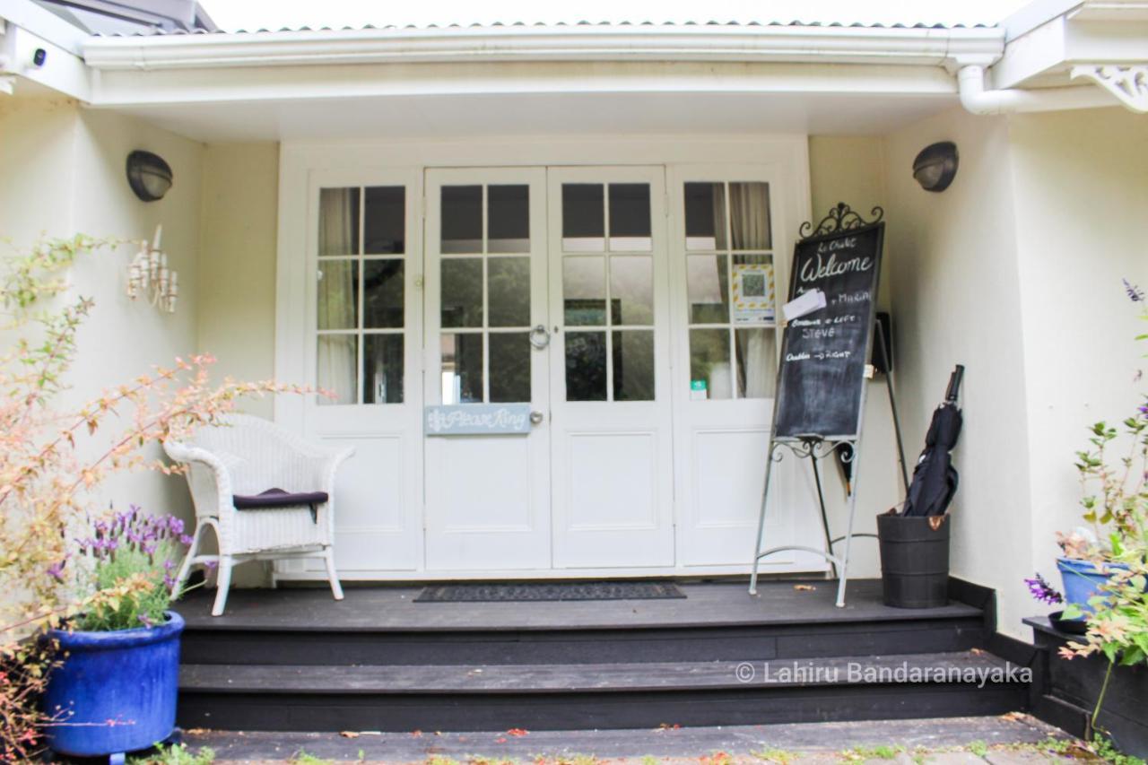 Le Chalet Waiheke Apartments Ostend Exterior photo